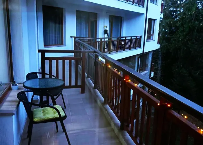 Semiramida Gardens 23 * Borowec